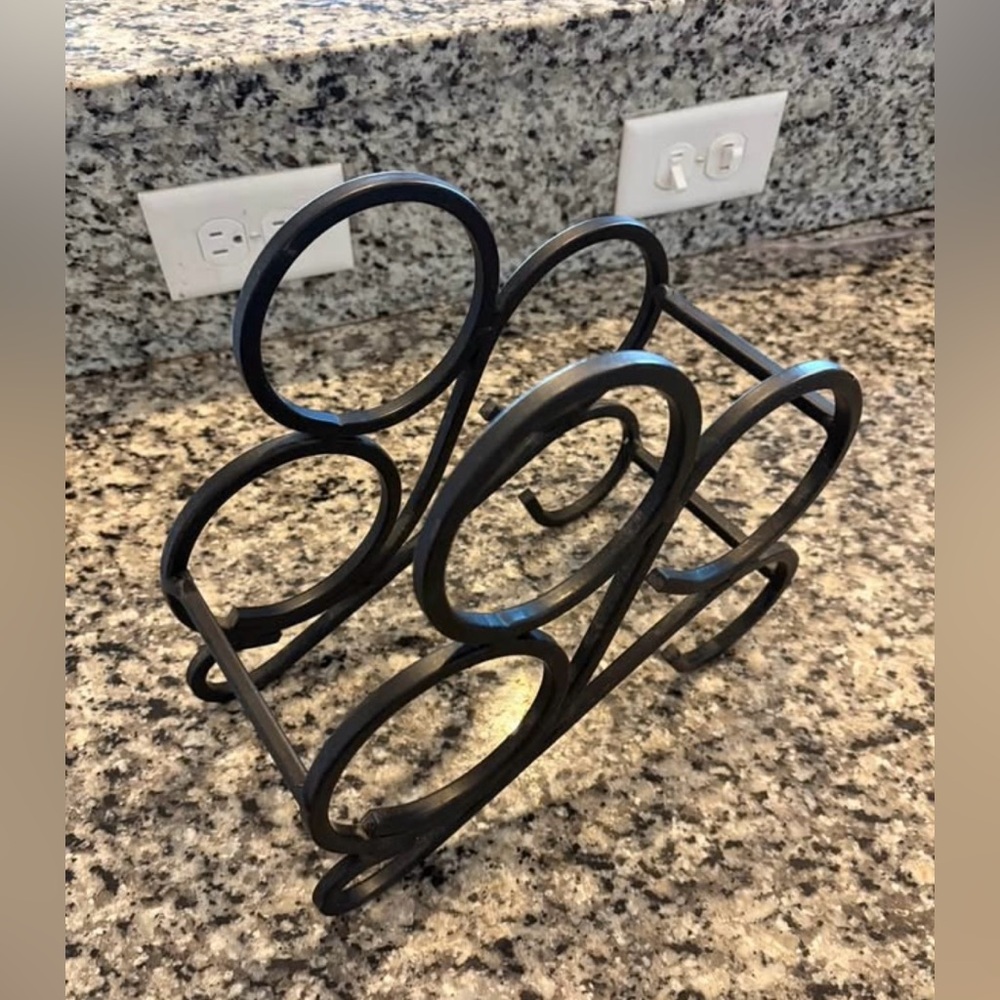 Batch of kitchen items - Wine rack, fruit basket & cookbook holder